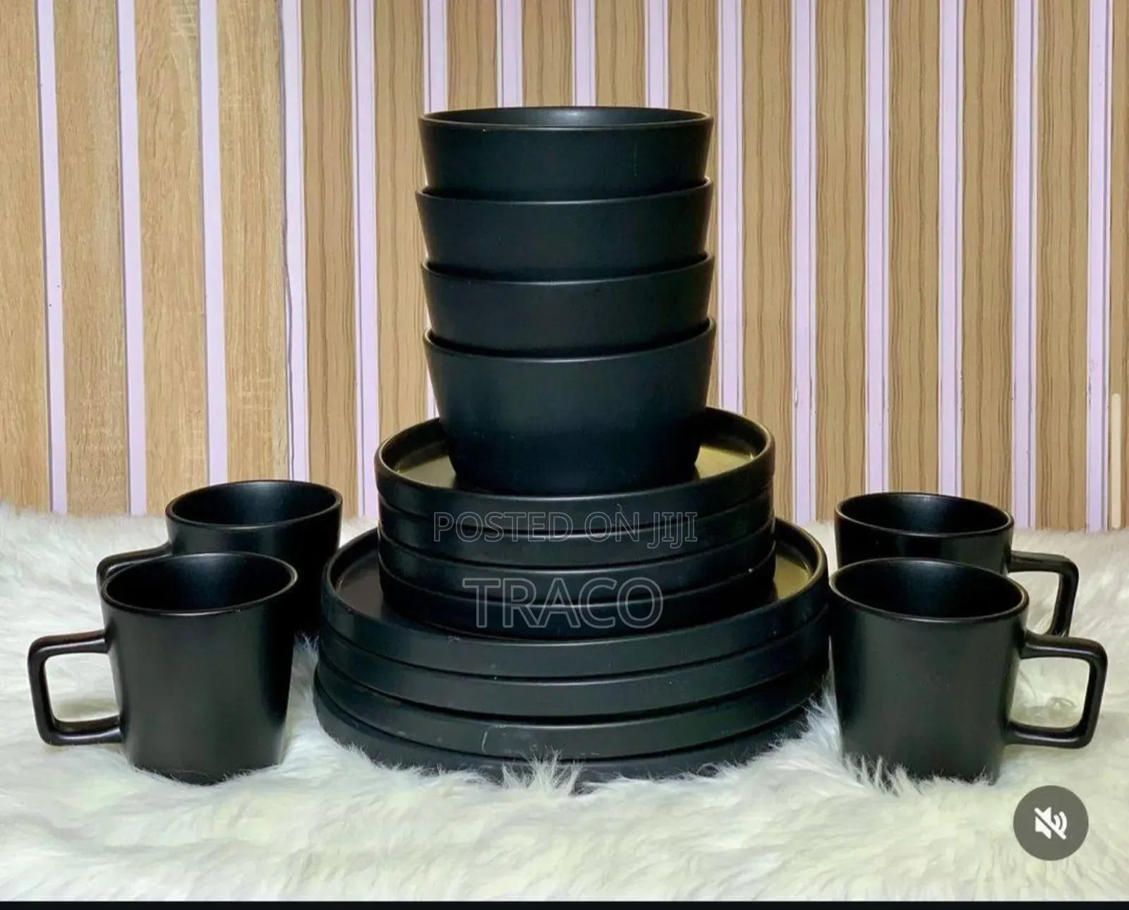 Stoneware Dinner Set - 16 PCS - Black