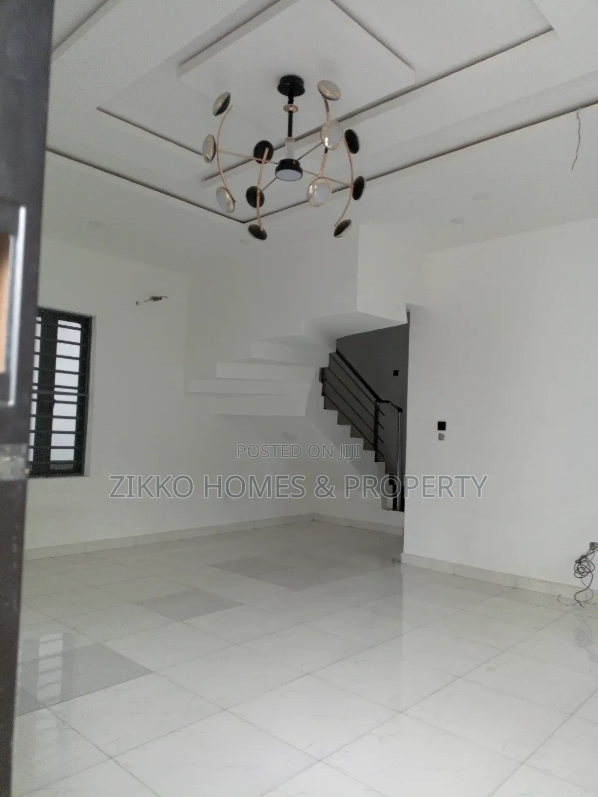 4bdrm Duplex in Ikota for sale