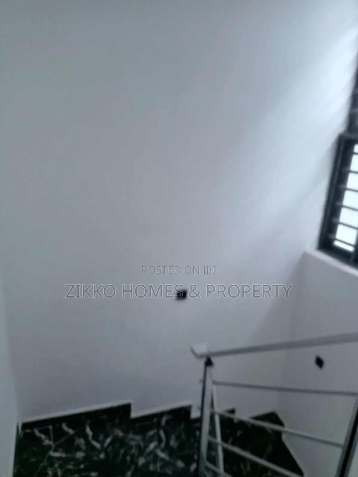 4bdrm Duplex in Ikota for sale