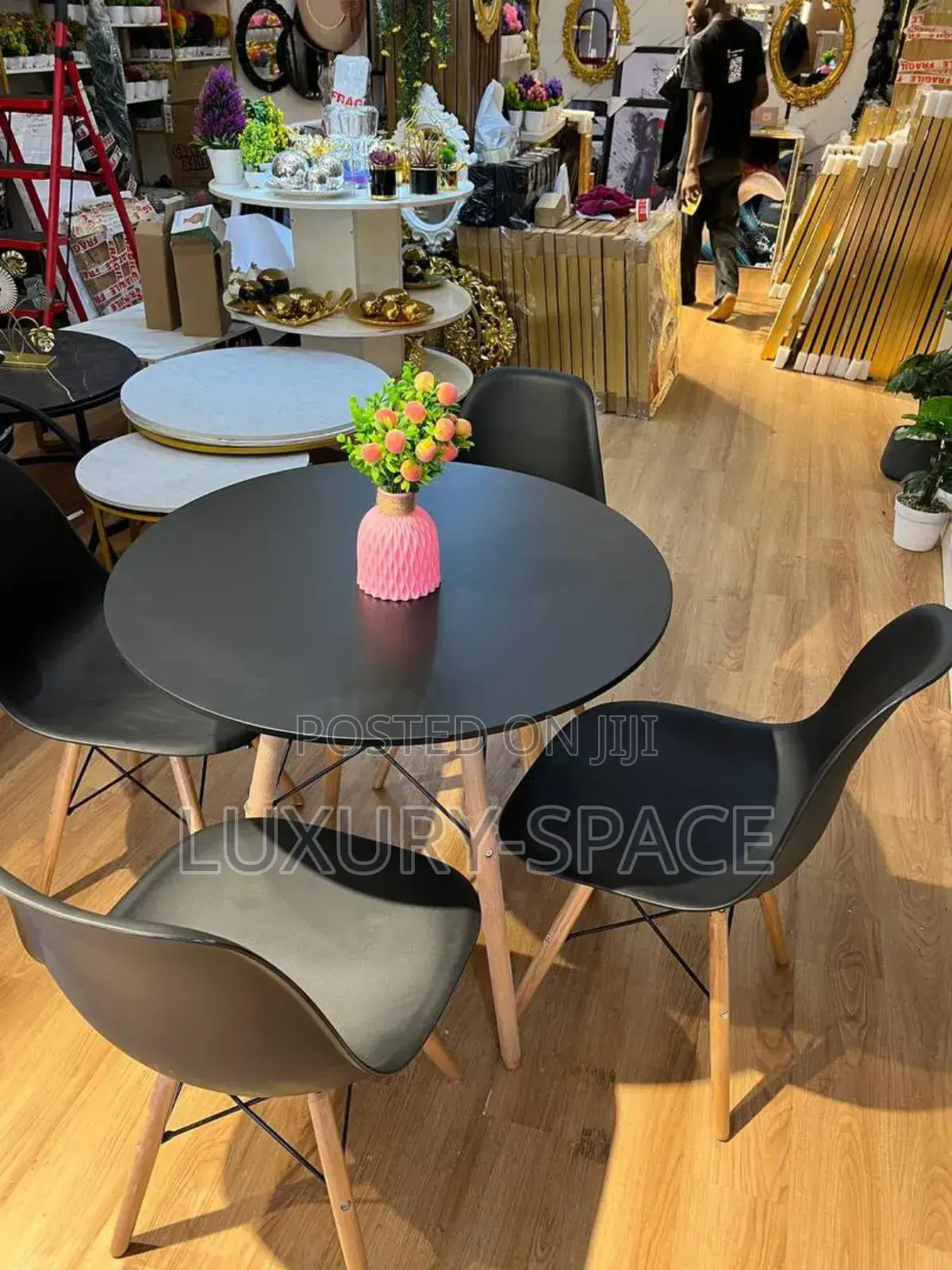 Simple Restaurant /Dining Set
