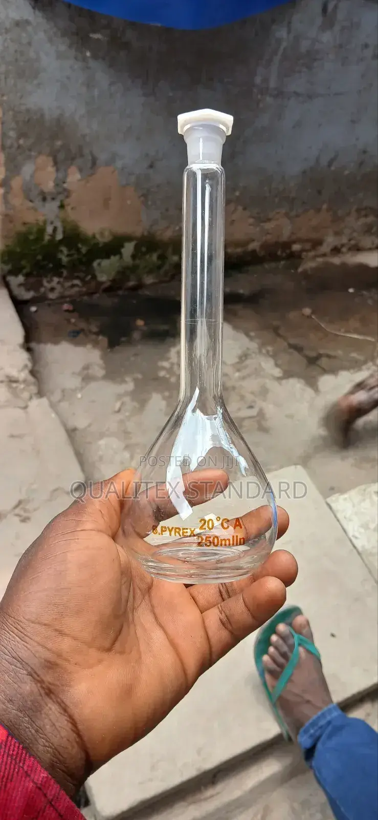 Volumetric Flask 250ml