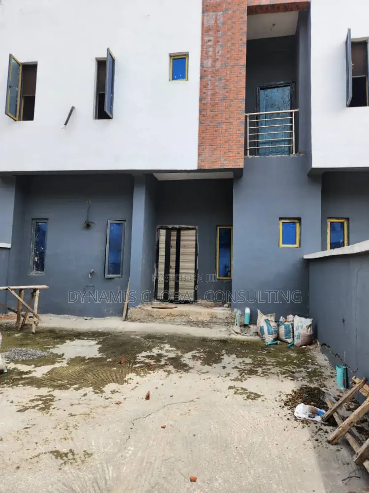 4bdrm Townhouse/Terrace in Magodo Phase 2 Gra for Sale