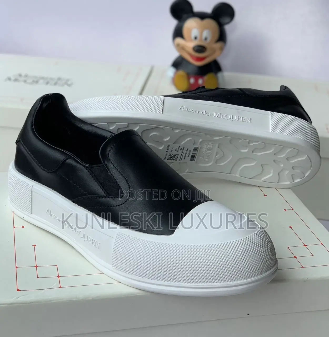 Original Alexander McQueen Men Luxury Sneakers Collections