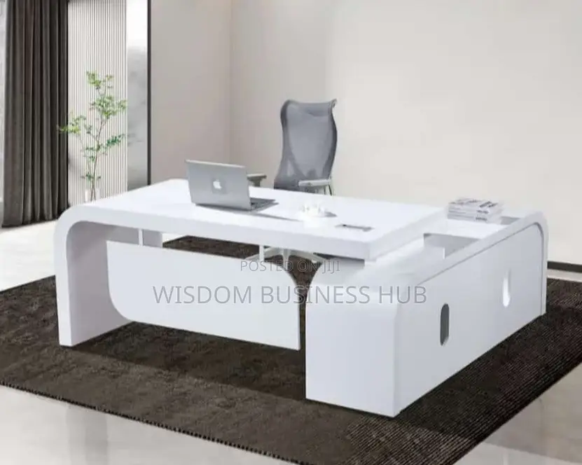 Executive Office Table for Office Use