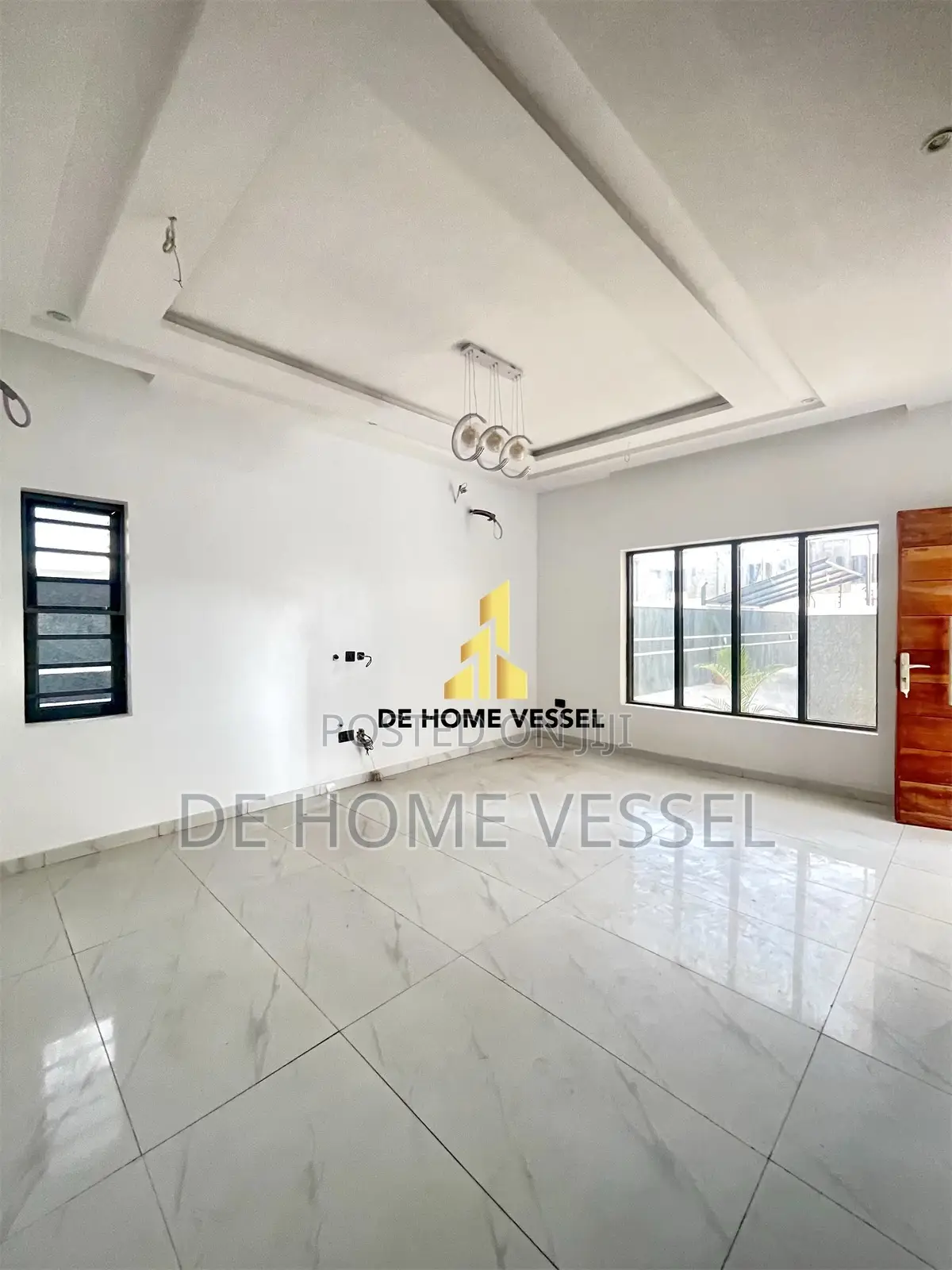 4bdrm Duplex in Ikota for sale