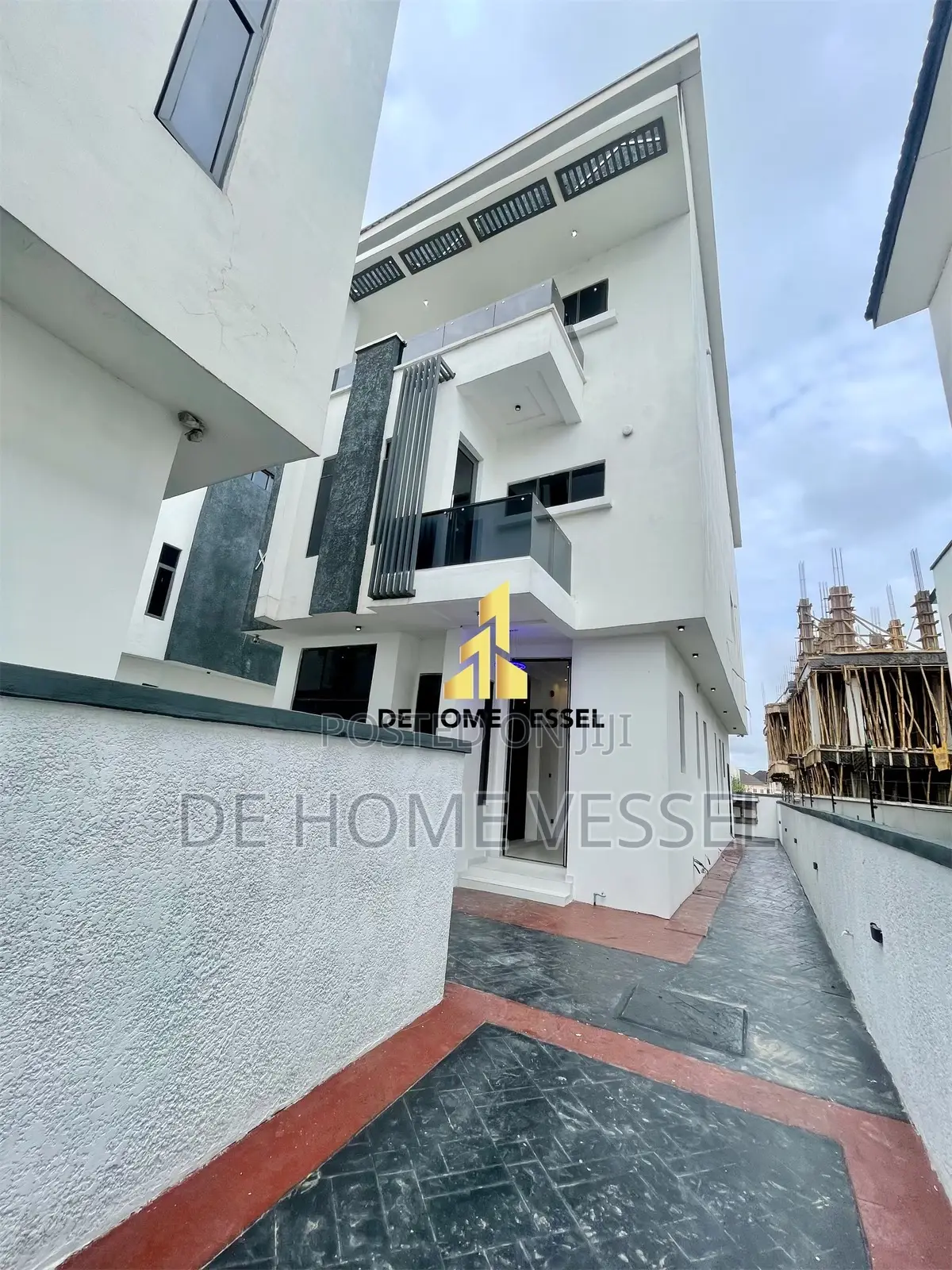 5bdrm Duplex in Ikate for sale
