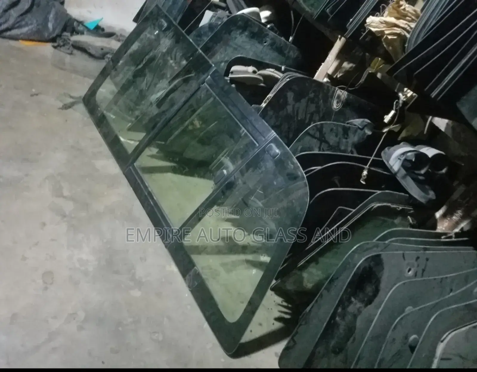 Side Glass for Toyota Hummer Bus Available Now