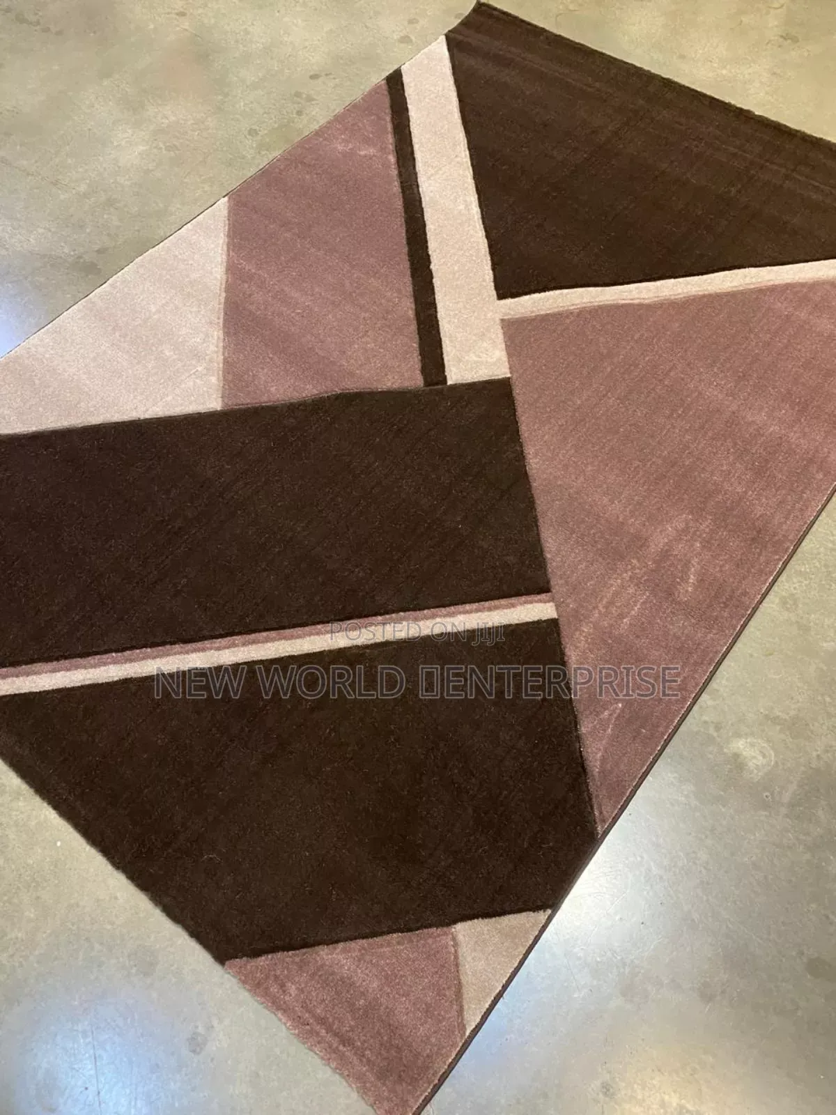 4by6 Modern Turkish Centre Rug
