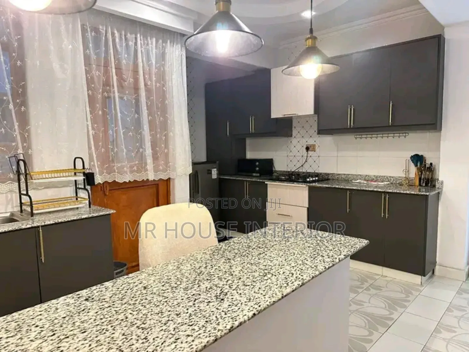 HDF Plywood Wooden Kitchen Cabinet and Marble.