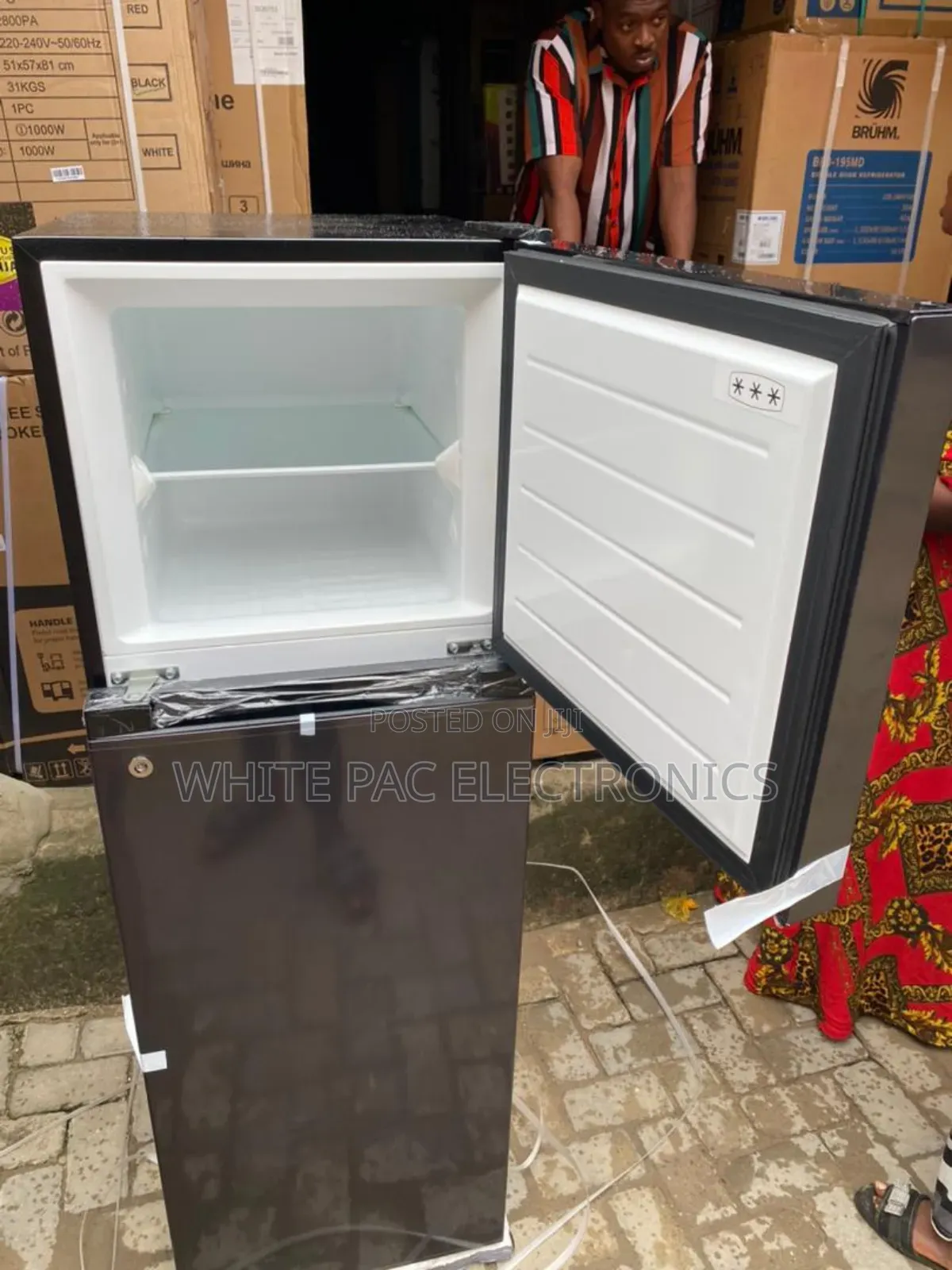 Midea Fridge 200-Litre Double Door( Freezer / Freezer )>2yrs