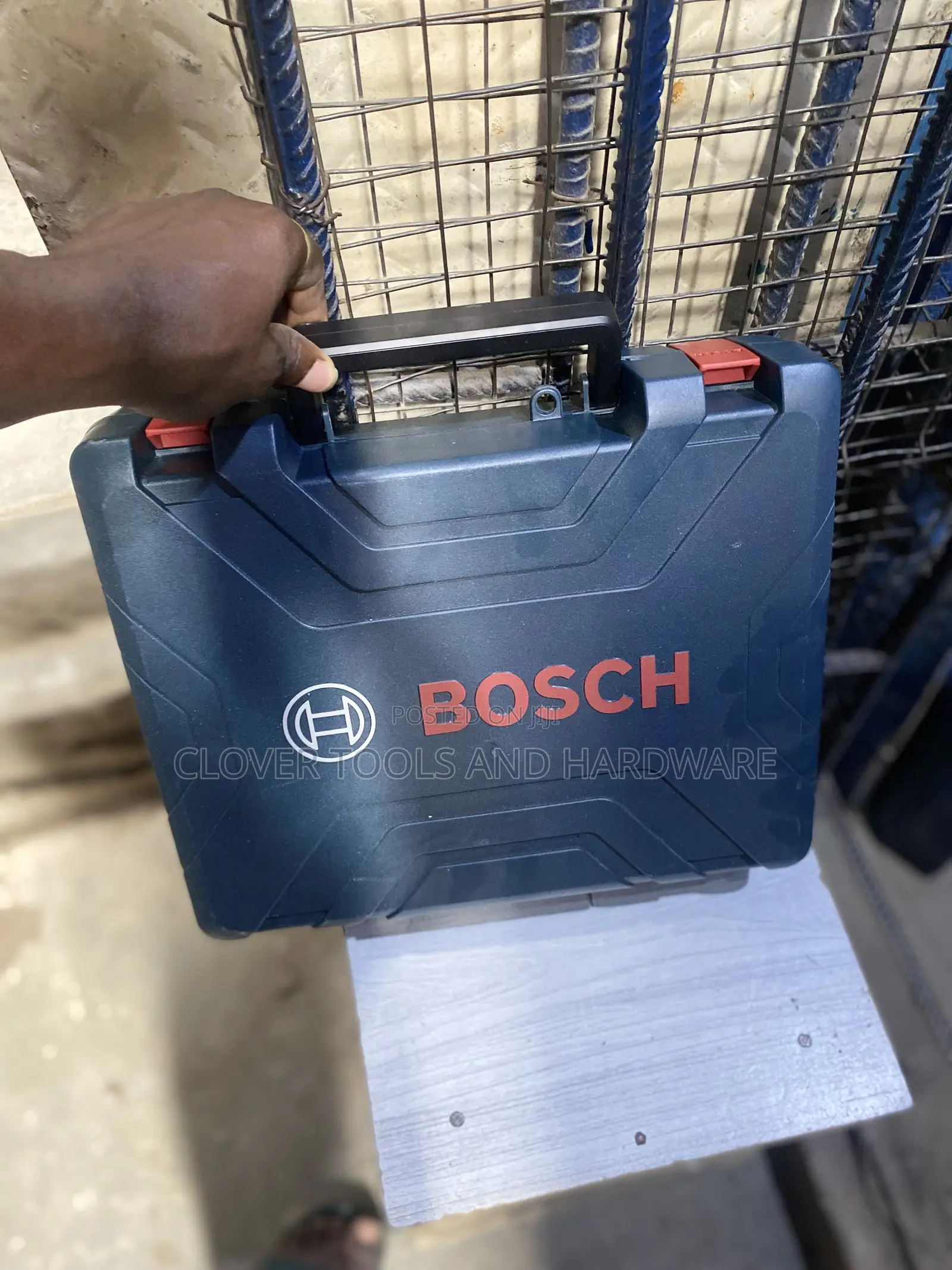Bosch Cordless Impact Drill/ Driver 18V GSB 180 LI