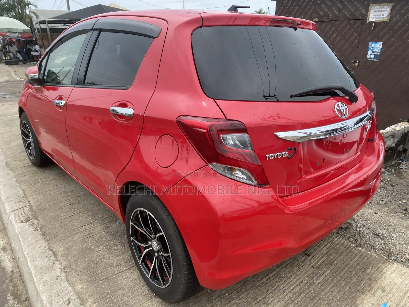 Toyota Yaris LE Hatchback 5dr 2015 Red