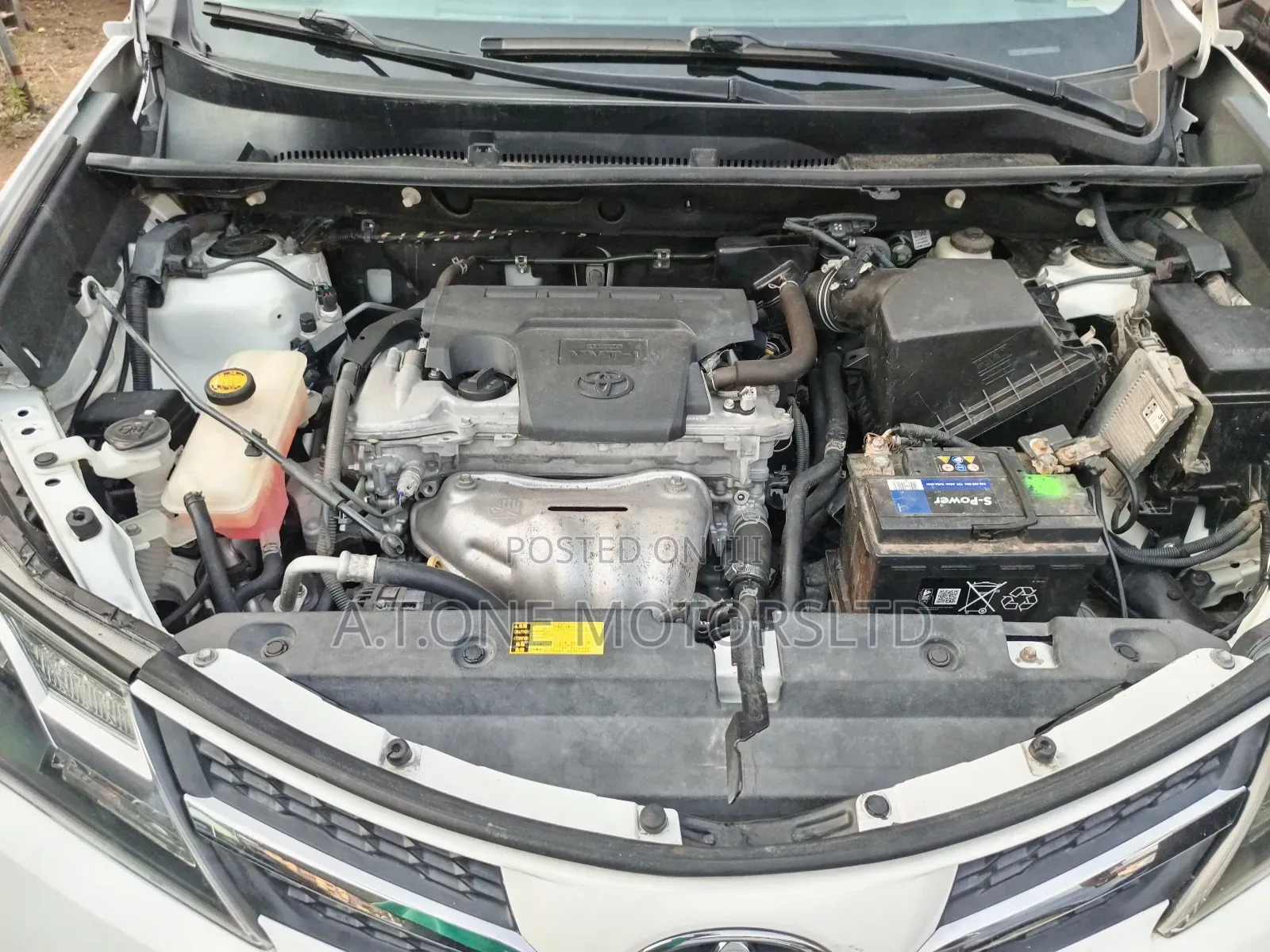 Toyota RAV4 2015 White