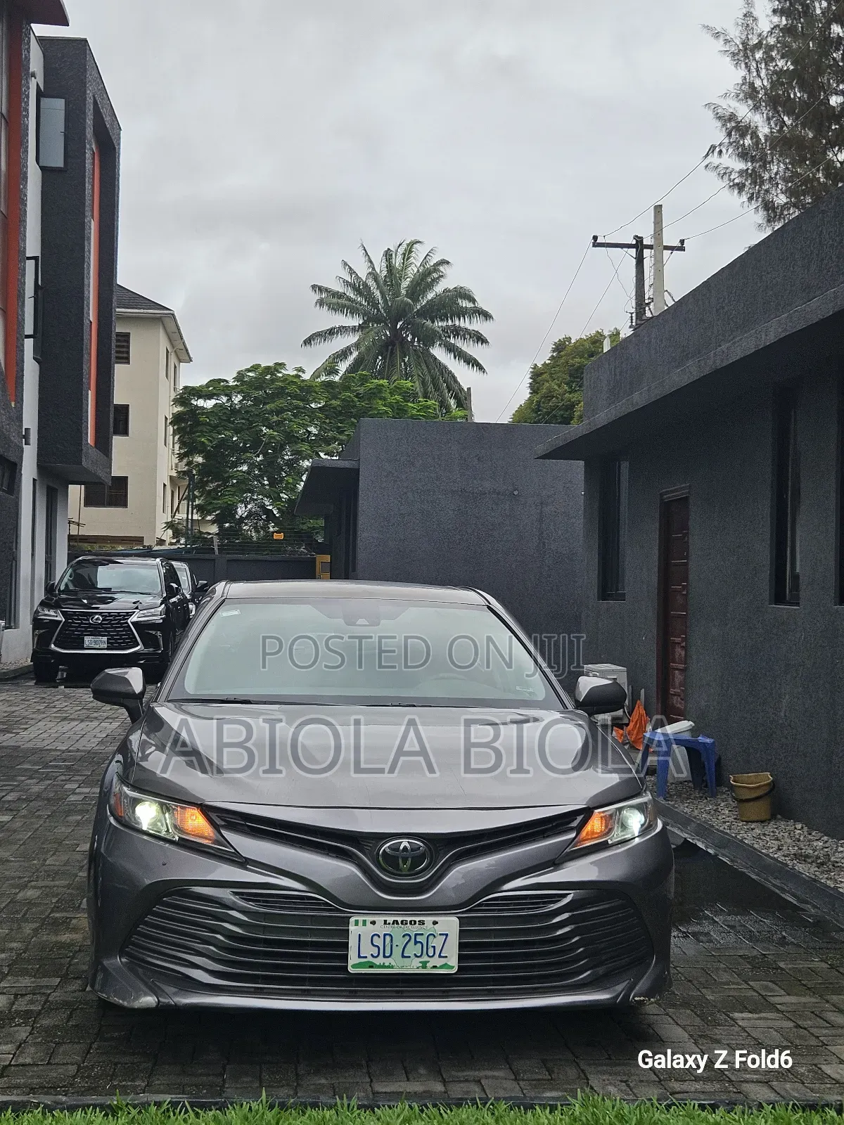 Toyota Camry LE FWD 2020 Gray