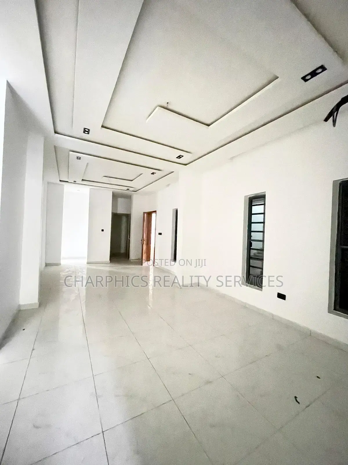 3bdrm Apartment in Ikate for sale