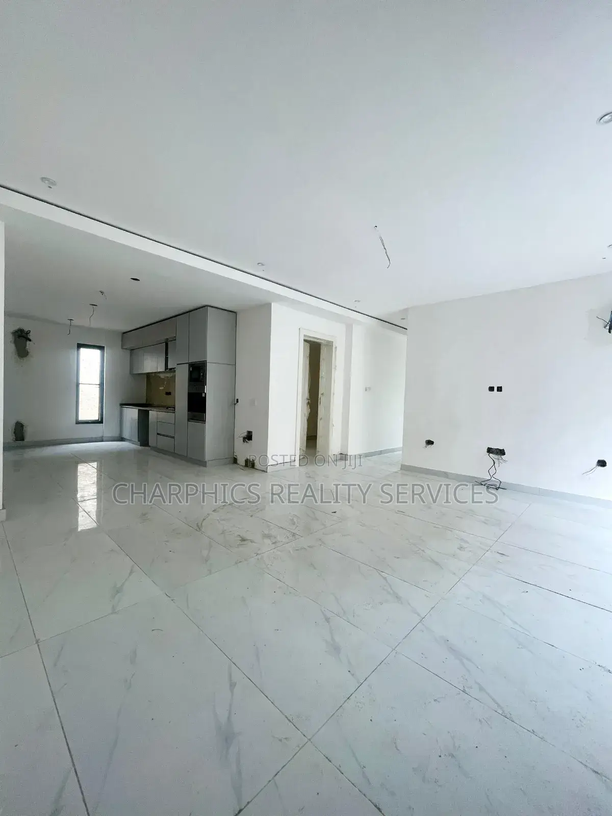2bdrm Apartment in Lekki Phase 1 for sale