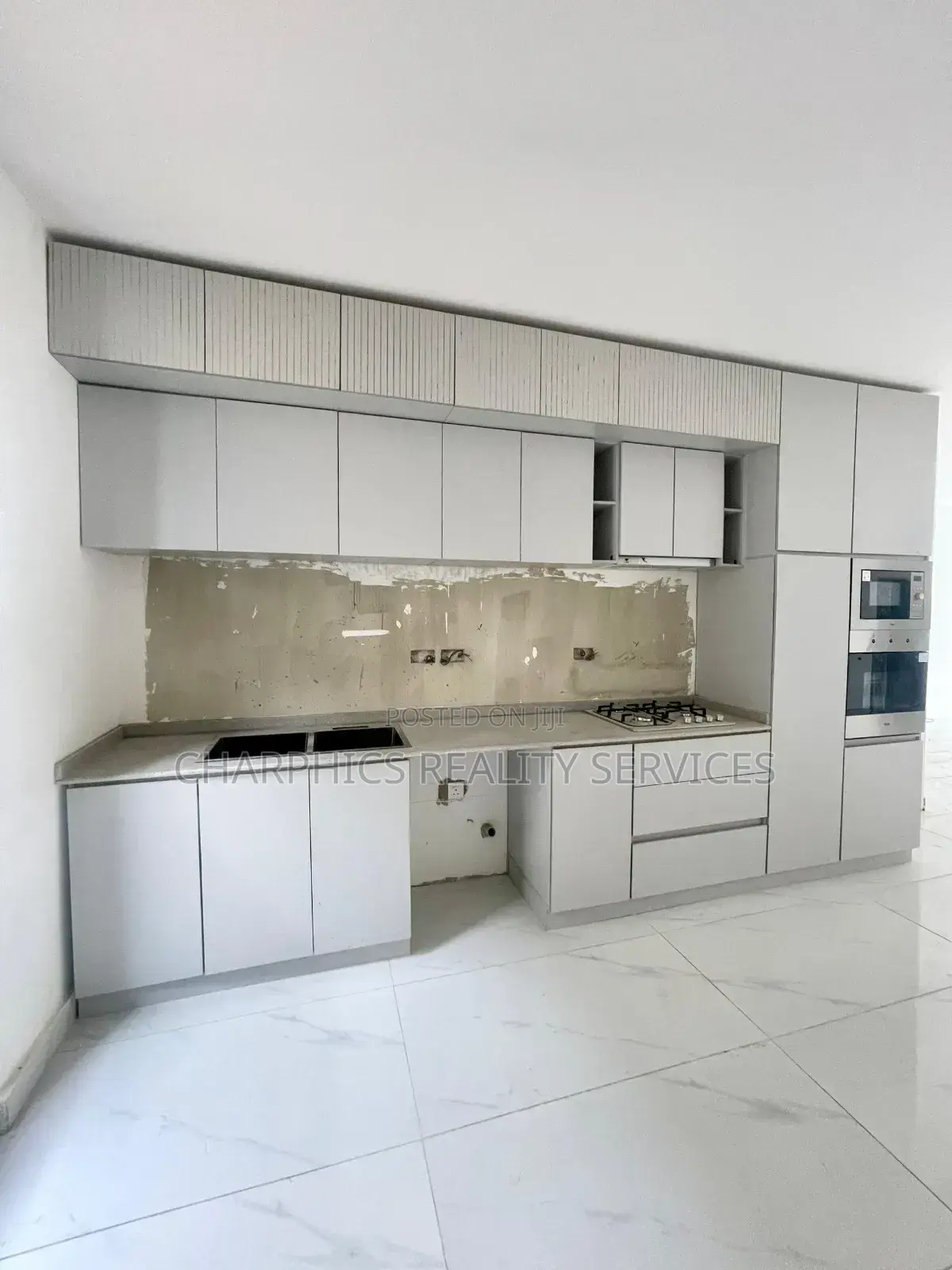 2bdrm Apartment in Lekki Phase 1 for sale