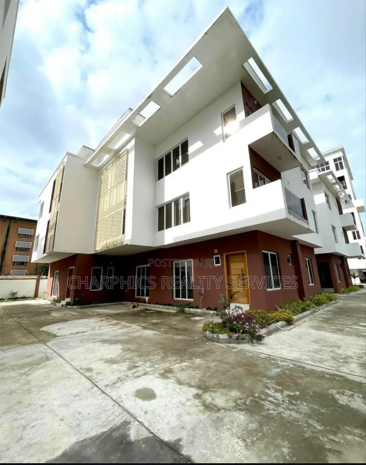 4bdrm Duplex in Ikoyi for sale