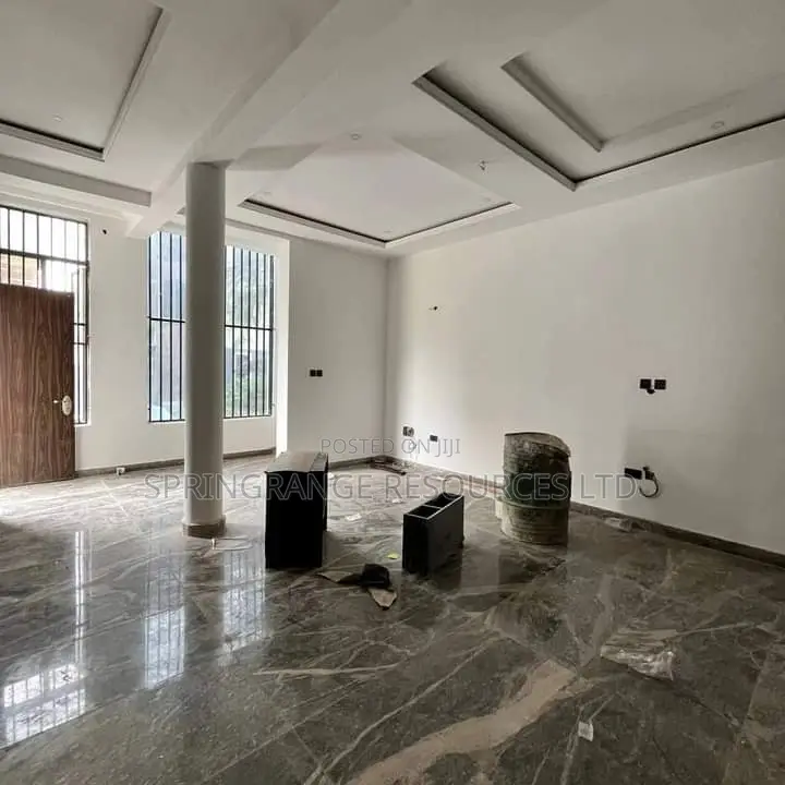 For Exquisite Interior and Exterior Painting Services
