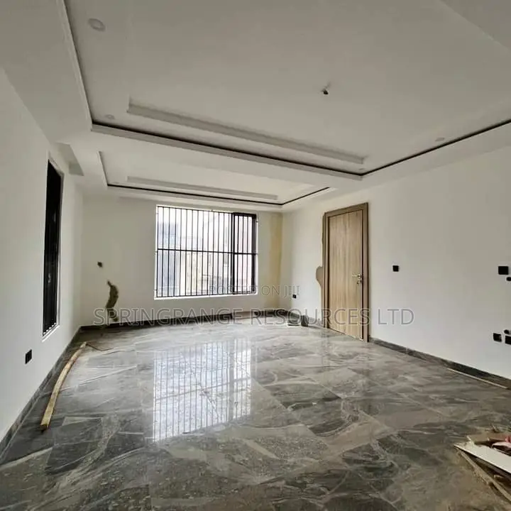 For Exquisite Interior and Exterior Painting Services