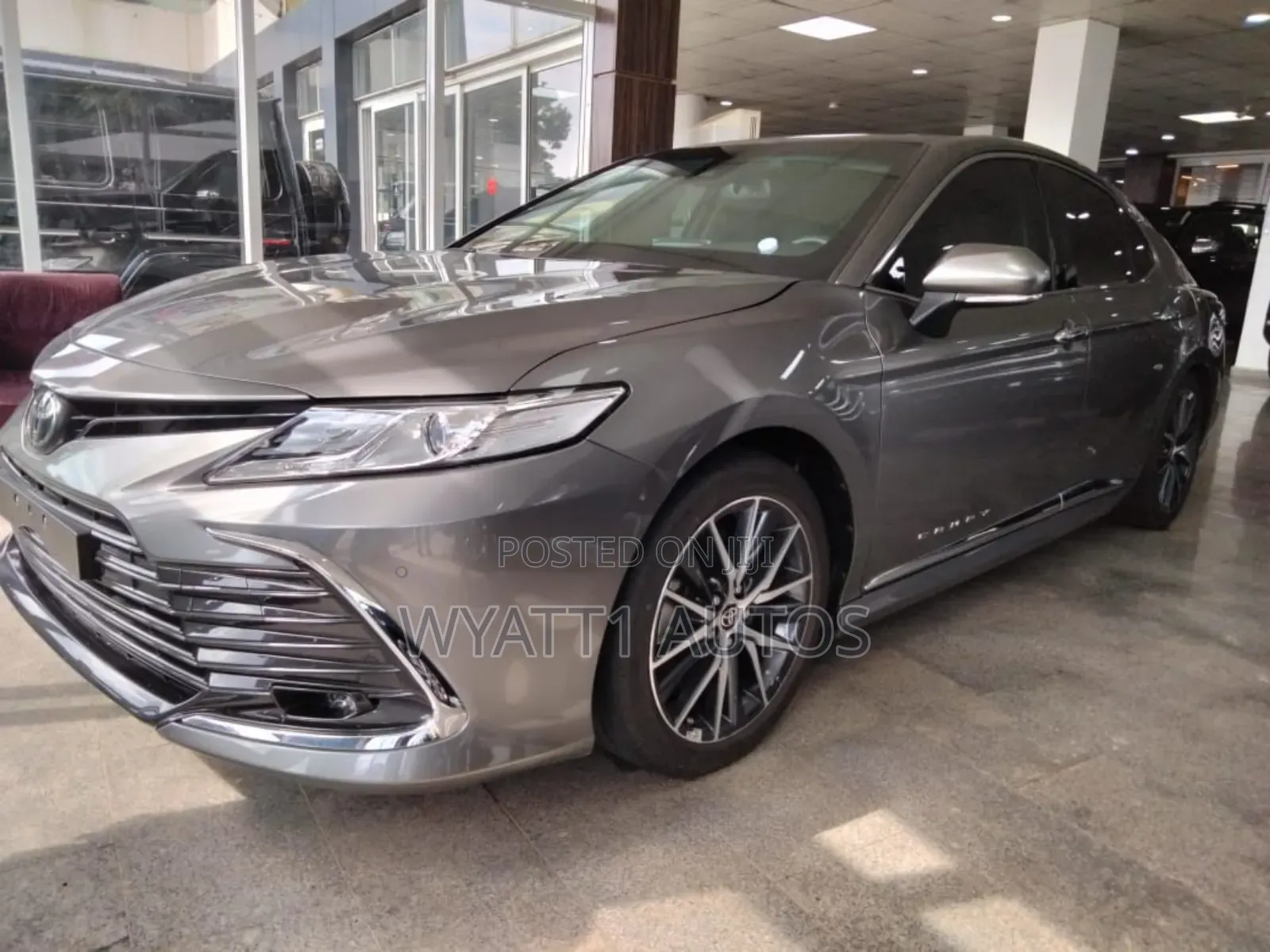 New Toyota Camry XLE V6 Auto 2024 Gray
