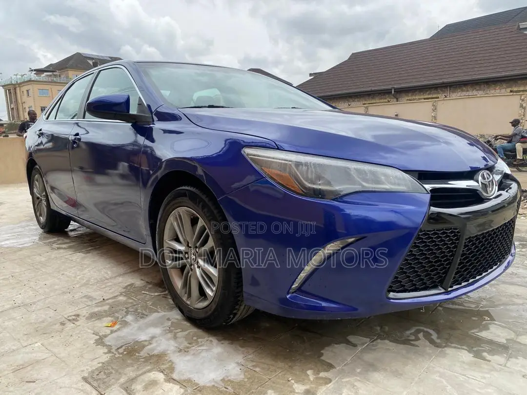 Toyota Camry 2016 Blue