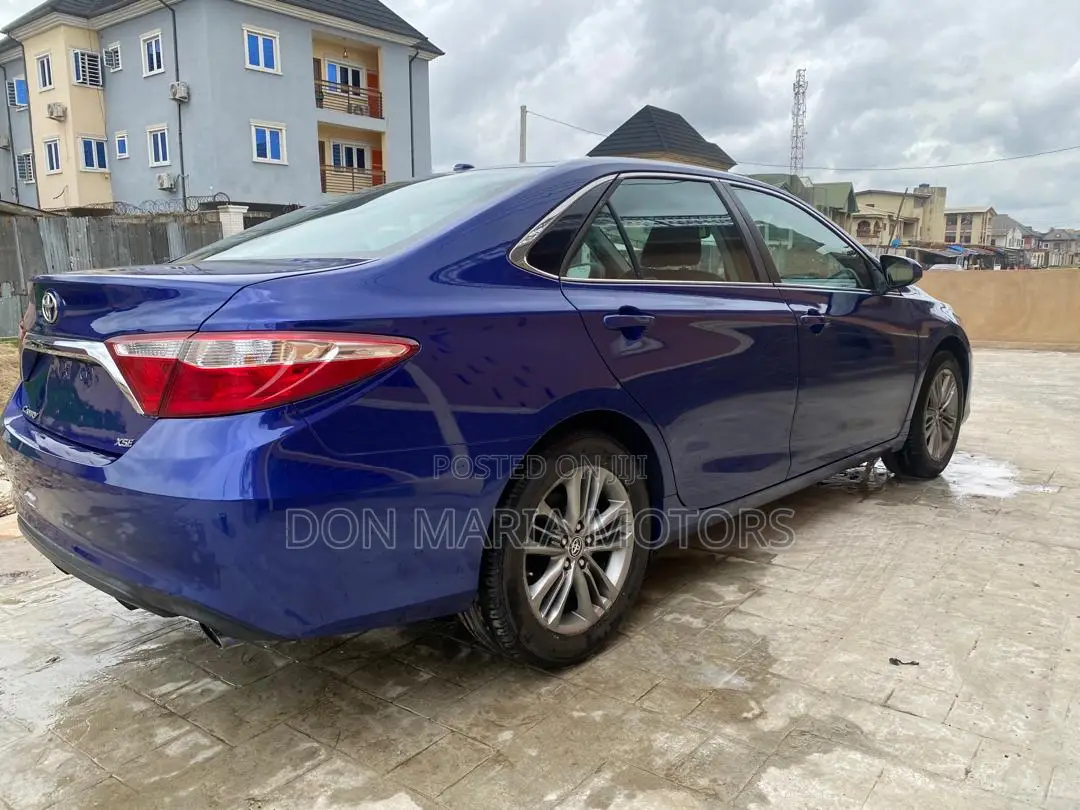 Toyota Camry 2016 Blue