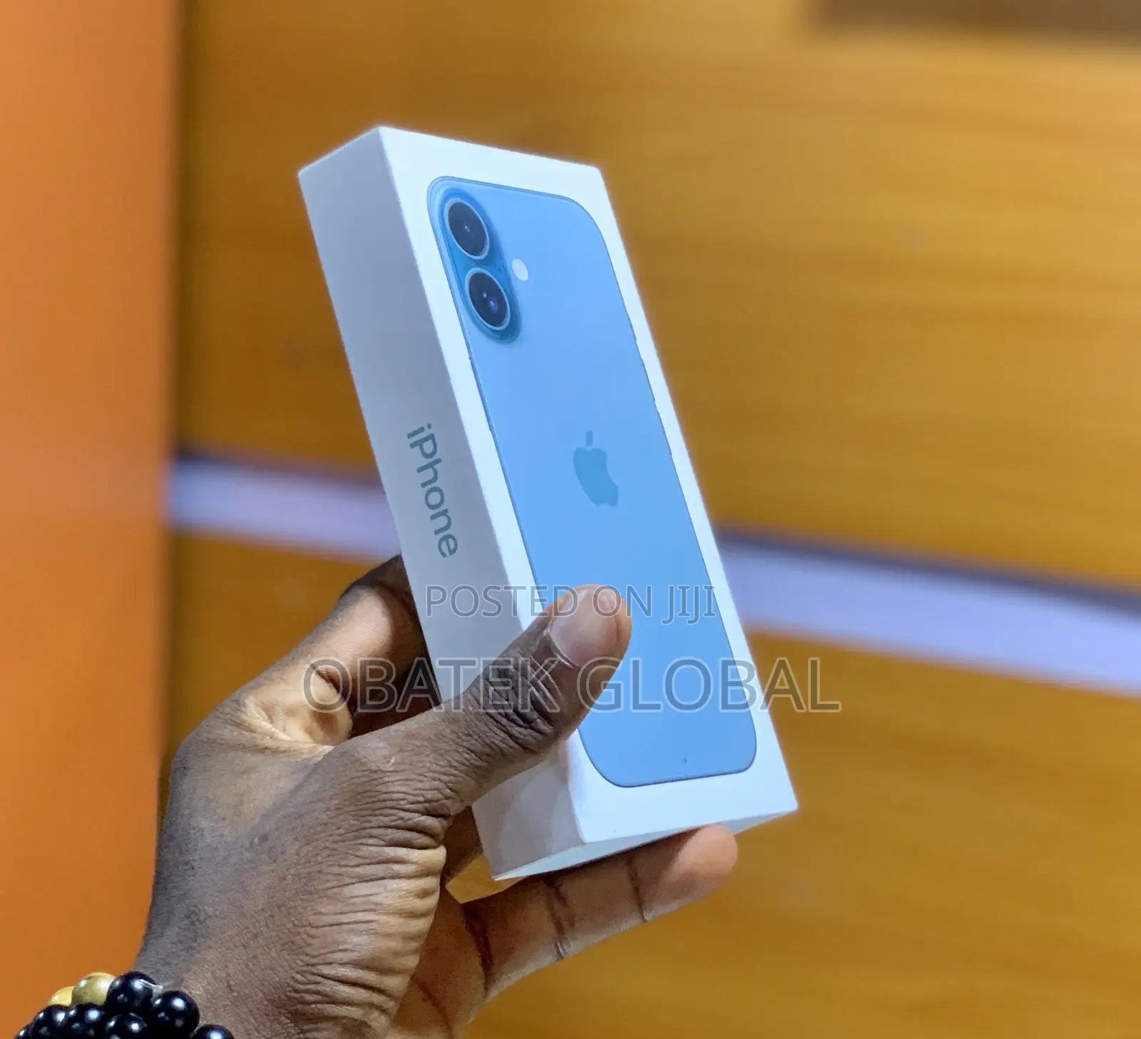 New Apple iPhone 16 128 GB Blue