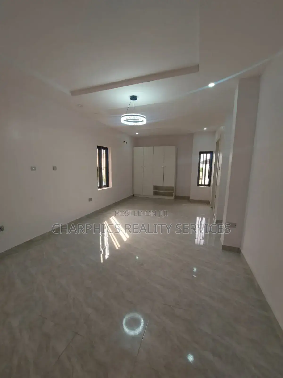 5bdrm Duplex in Magodo for sale