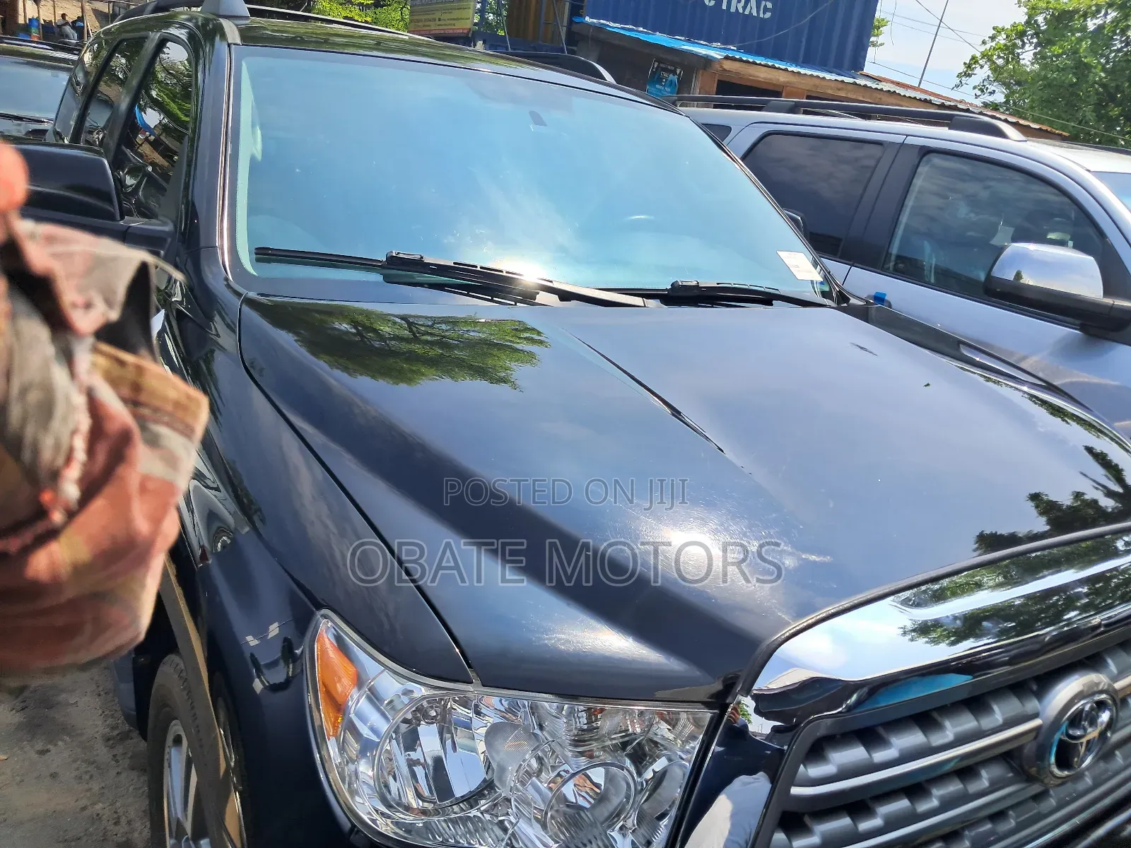 Toyota Sequoia Limited FFV 4dr SUV 4WD (5.7L 8cyl 6A) 2015 Black