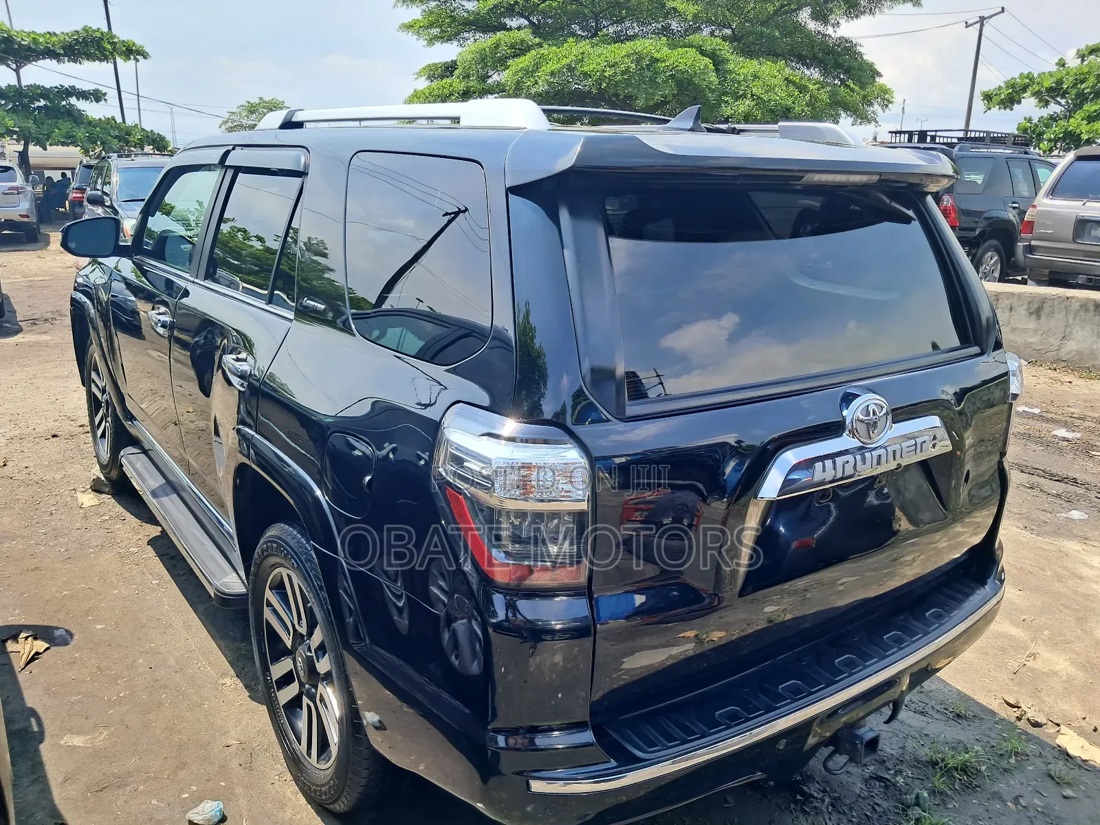 Toyota 4-Runner Limited 4WD 2012 Black