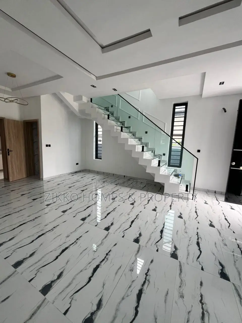 Furnished 5bdrm Duplex in Ikota for sale