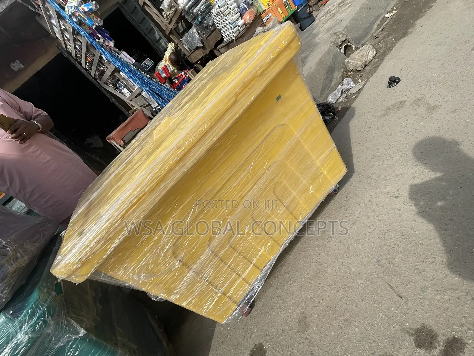 660 Liters Geepee Wheels Waste Bin