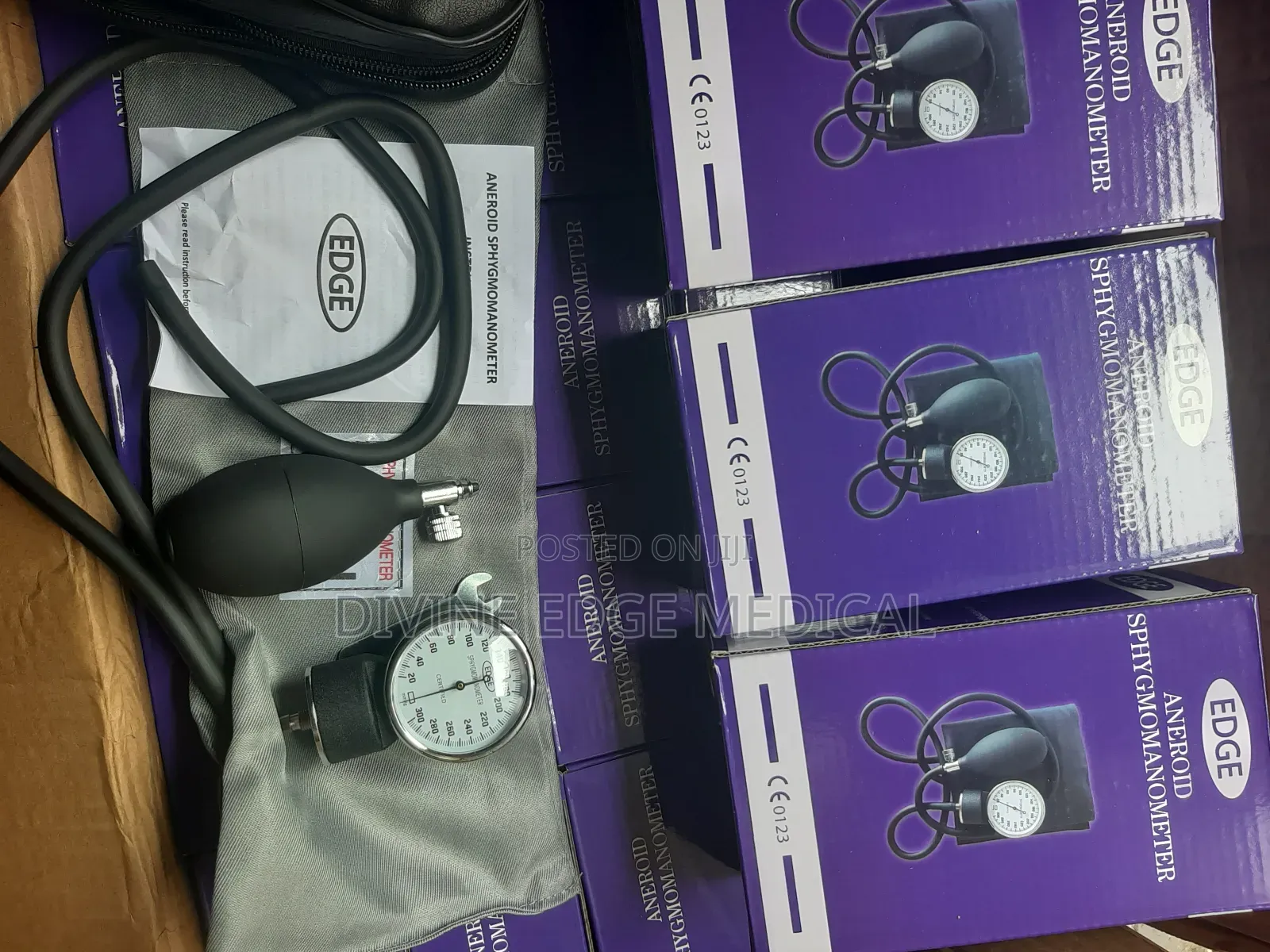 Edge Aneroid Sphygmomanometer Long Cuff I