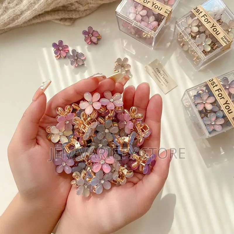1pc Flower Petals Hair Claw Clip