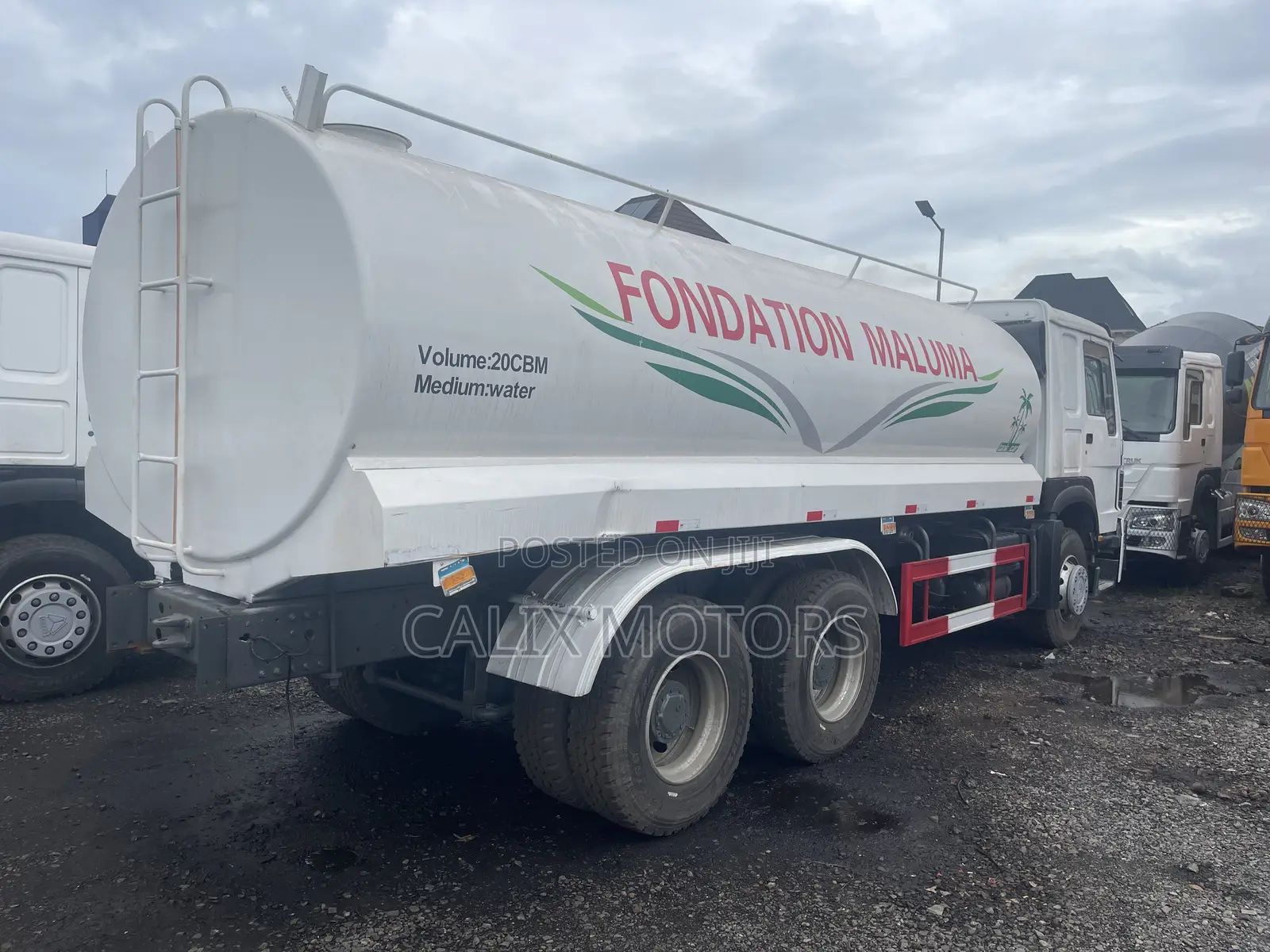 Foreign Used Howo Truck Water Tanker Truck.