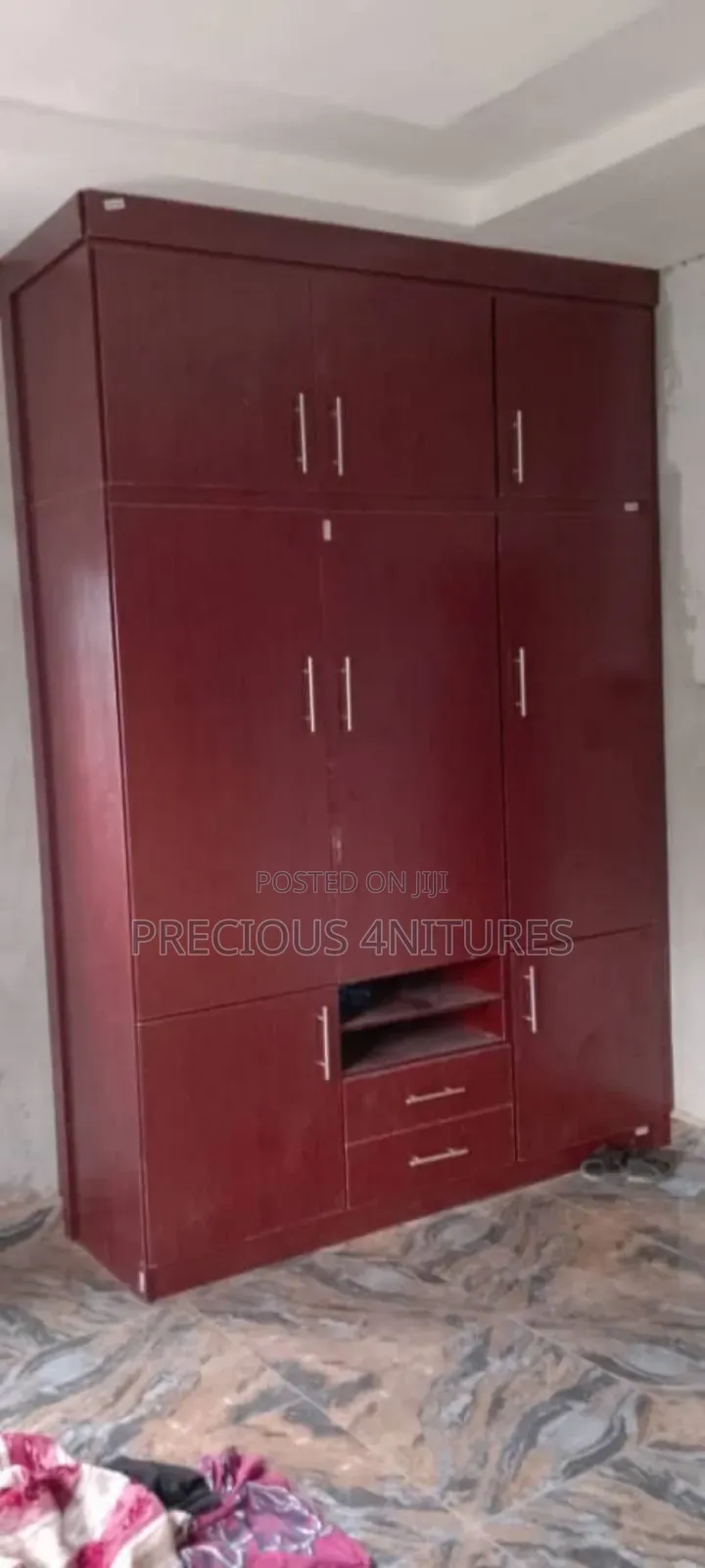 Wardrobe Cabinet