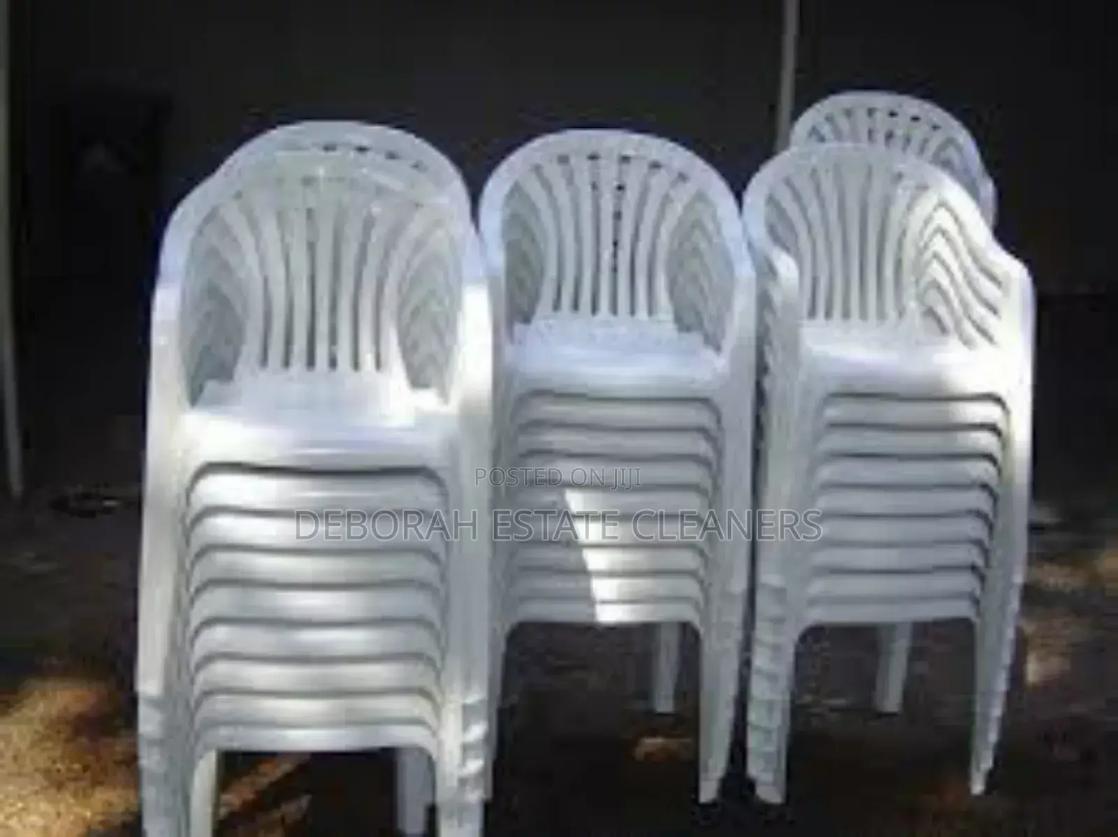 Comfortable White Chairs For Your Event