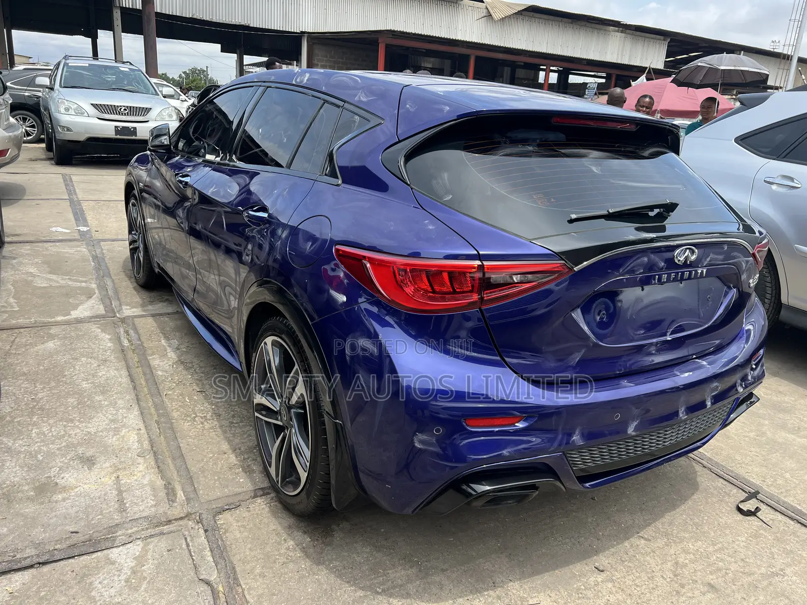 Infiniti Q30 2017 Purple