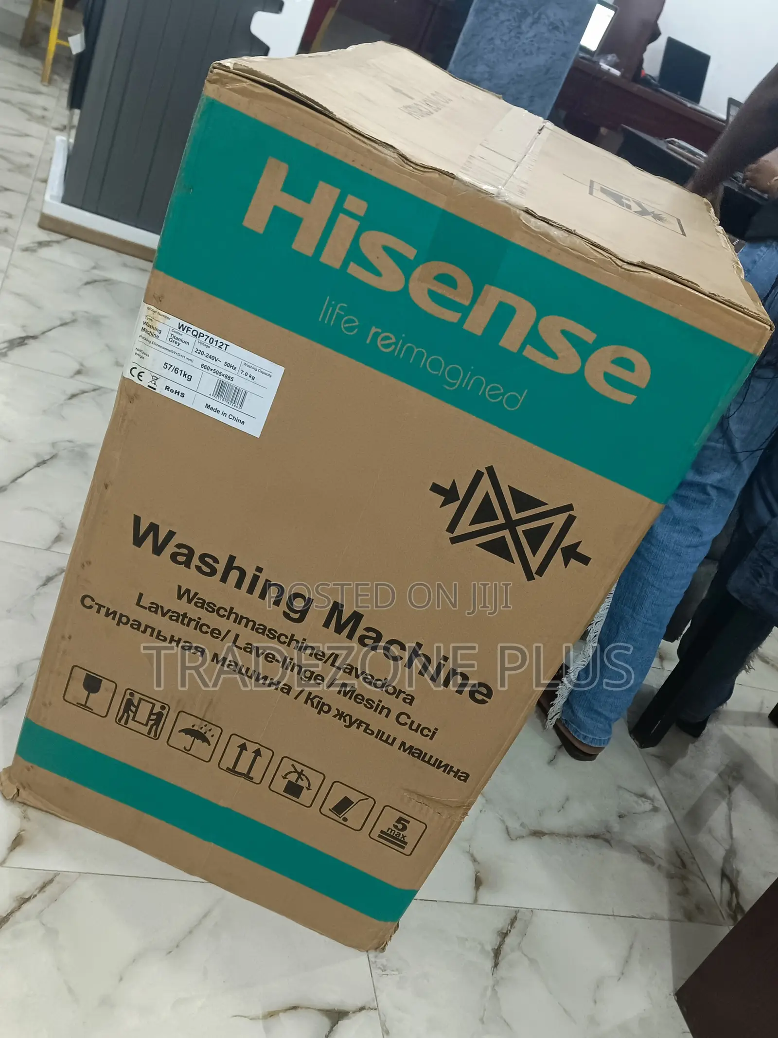 Stain- Fighting Hisense Washing Machine Wfqp7012t