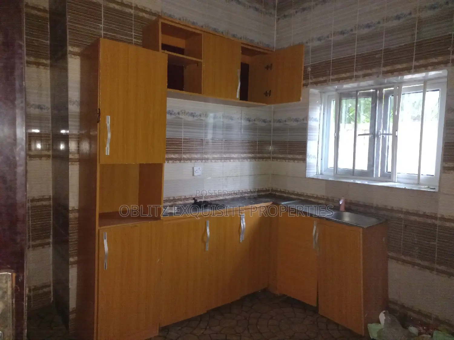 3bdrm Apartment in Imo Housing Estate, Owerri for rent