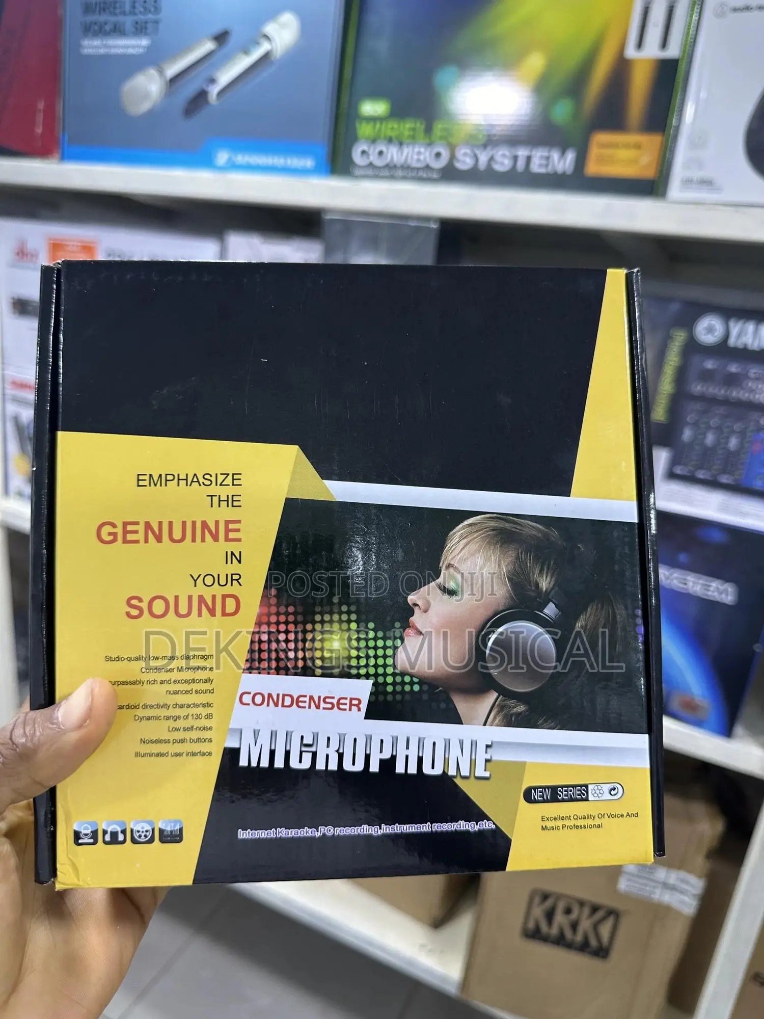 CONDENSER STUDIO MICROPHONE With Pop Filter