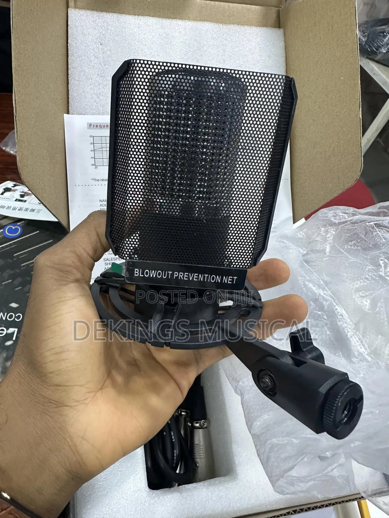 CONDENSER STUDIO MICROPHONE With Pop Filter