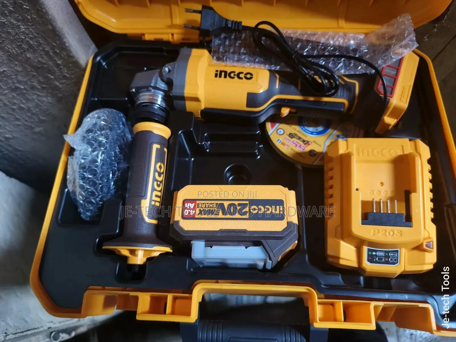 20V Ingco Battery Angle Grinder