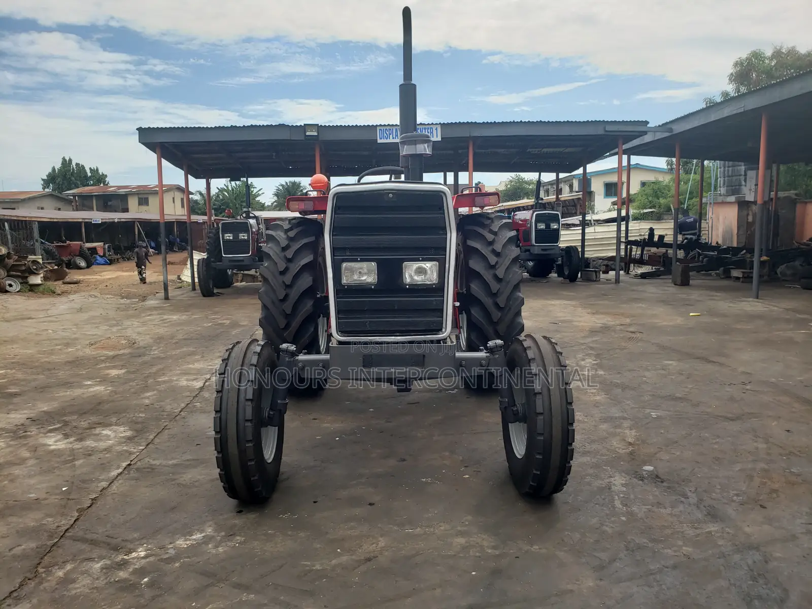 Mf 375 Tractor