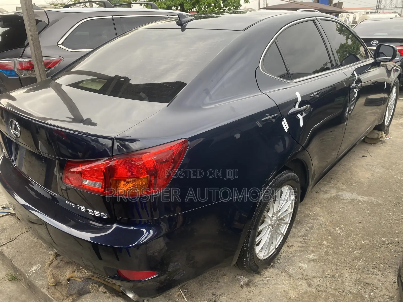 Lexus IS 250 4WD 2009 Blue