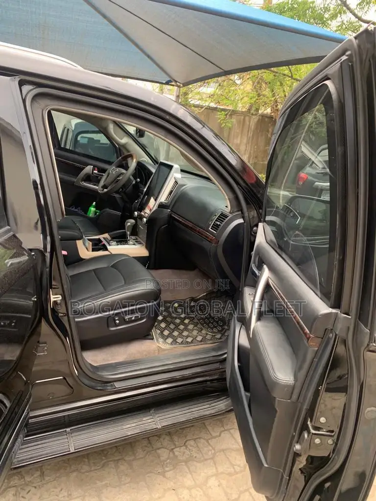 Sweet Bulletproof Landcruiser Suv for Rent