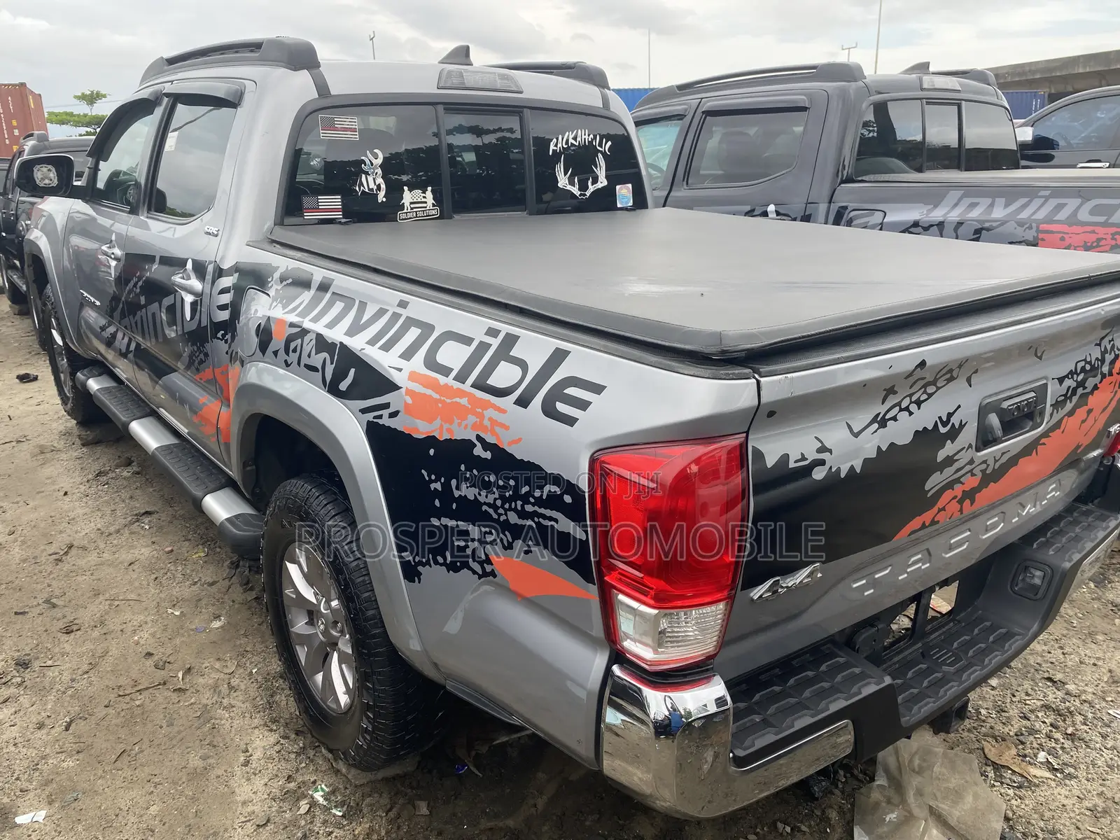 Toyota Tacoma SR5 2018 Silver