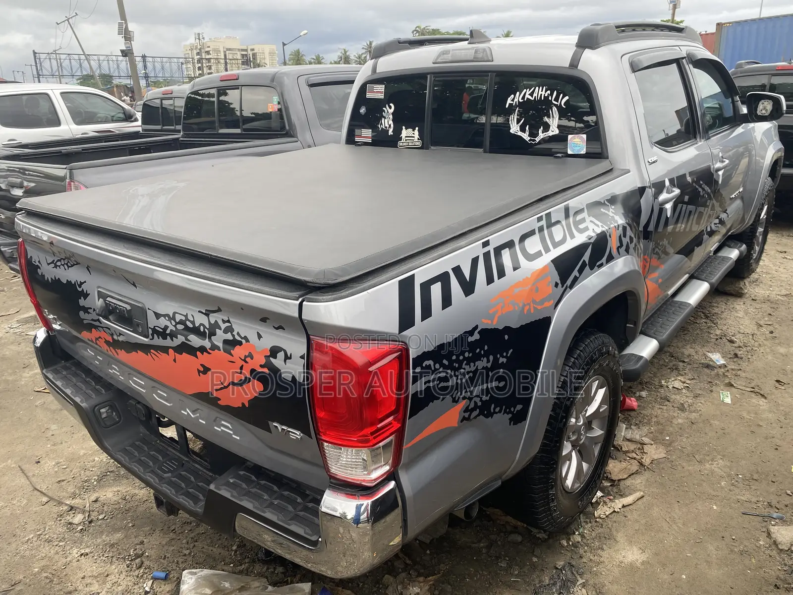Toyota Tacoma SR5 2018 Silver