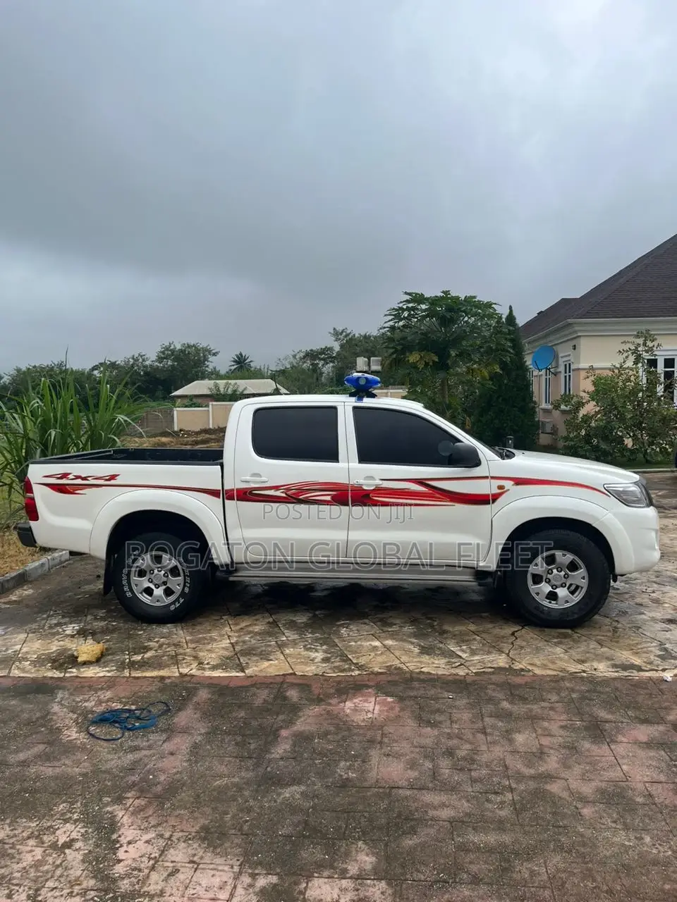 Hilux Hire